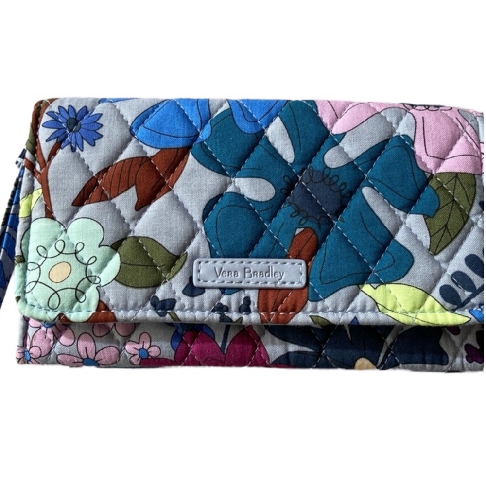 Vera Bradley RFID Floral Wristlet In Bengal Lily